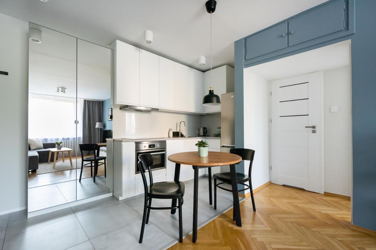 Nowogrodzka Grey Apartment Варшава Екстериор снимка