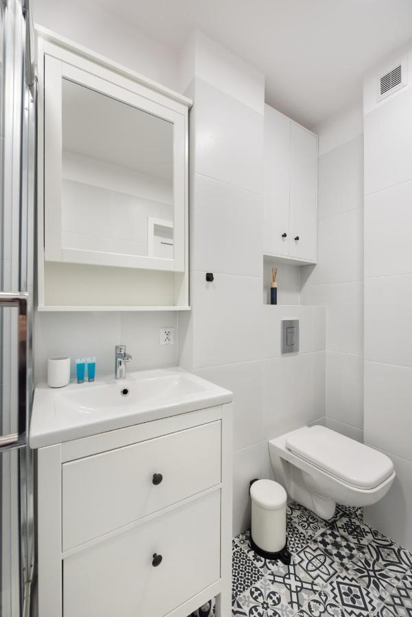 Nowogrodzka Grey Apartment Варшава Екстериор снимка