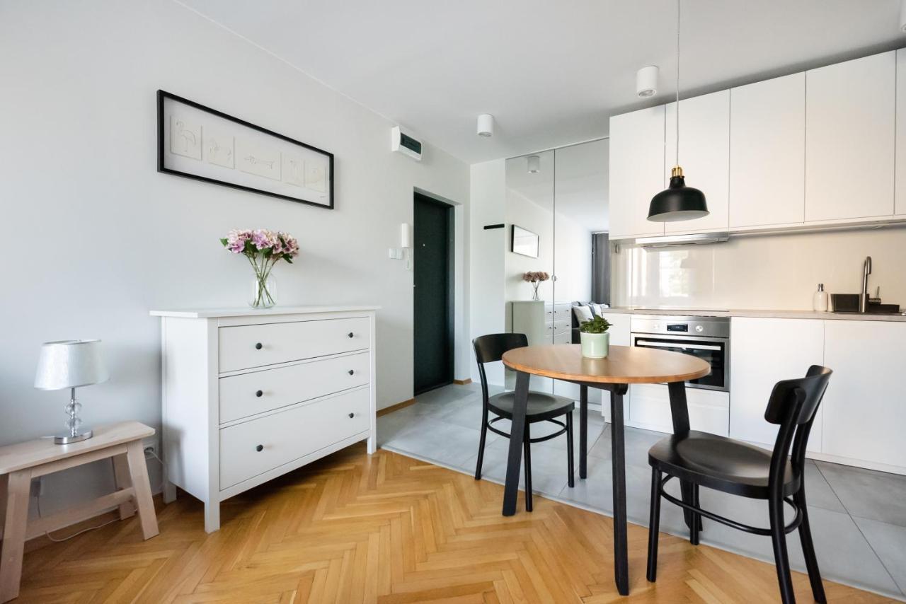 Nowogrodzka Grey Apartment Варшава Екстериор снимка