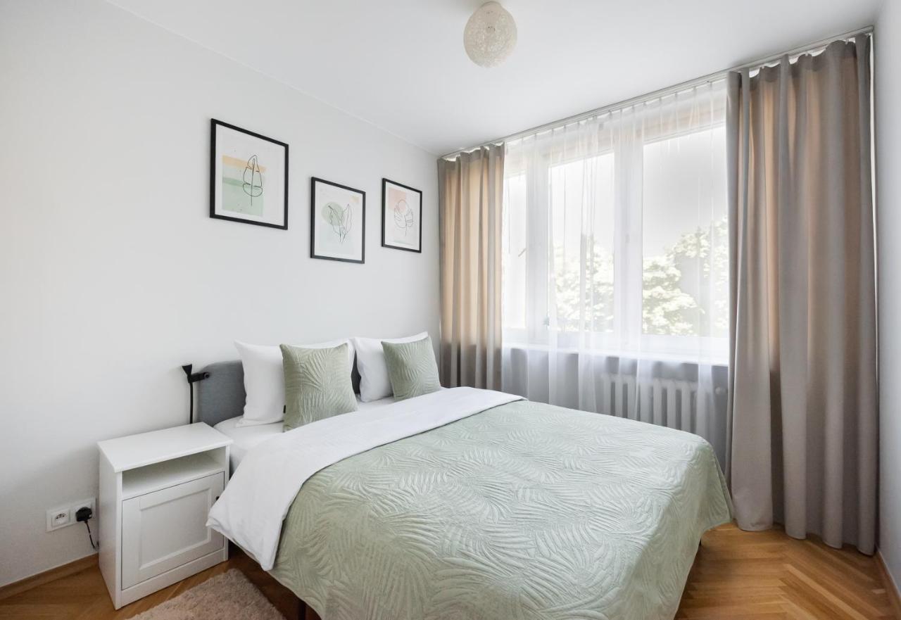 Nowogrodzka Grey Apartment Варшава Екстериор снимка