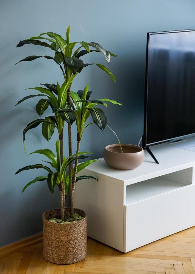 Nowogrodzka Grey Apartment Варшава Екстериор снимка
