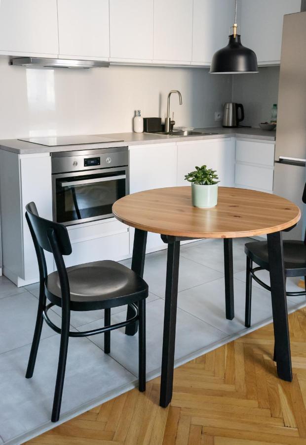 Nowogrodzka Grey Apartment Варшава Екстериор снимка